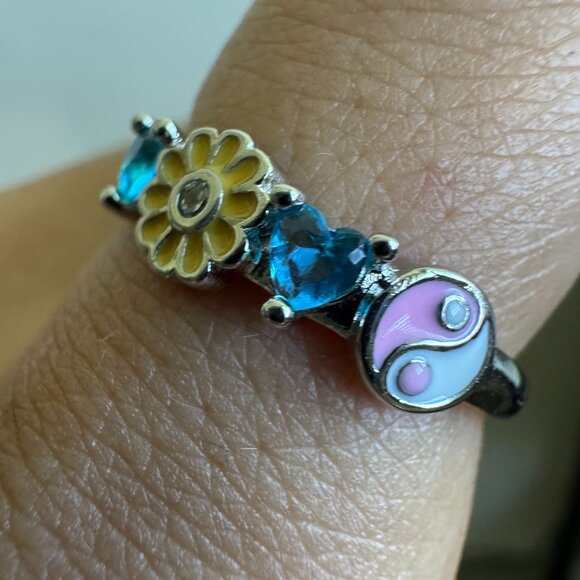 Sterling Silver 925 Colorful Yin Yang Daisy & Blue Heart Gemstone Ring - Picture 1 of 4